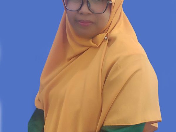 NADARI ERNITA, S.Pd